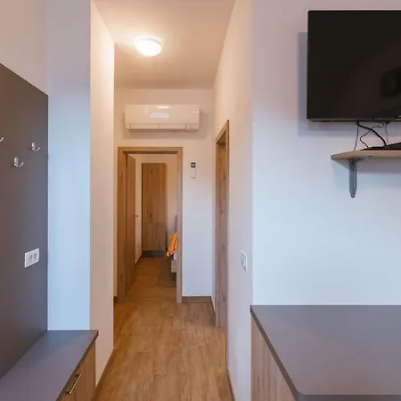 Dominika Apartment *